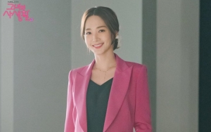 Hoodie Cassiopeia Park Min Young di 'Her Private Life' Jadi Hot Topik