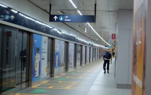 Tak Ingin Stasiun Kotor Karena Sampah, PT MRT Larang Ritel Jual Mi Instan Siap Seduh
