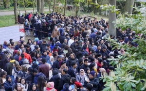 Pemilih Membeludak, WNI di Belanda Keluhkan Antre 3 Jam di Cuaca Dingin untuk Mencoblos