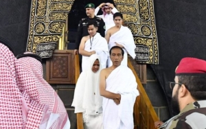 Jokowi Dipersilakan Masuk Ka'bah Saat Umrah, Politisi PKS: Ada yang Maksa Raja Demi Elektabilitas