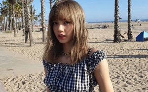 Lisa Black Pink Dibela Fans Habis-Habisan Usai Diejek Punya Kaki Kurus seperti Lidi