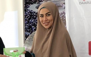 8 Potret Cinta Penelope, Tetap Ceria dan Semangat Hijrah Meski Idap Kanker Stadium Tiga