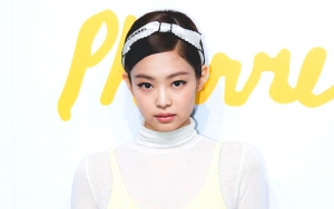 Jennie Black Pink Umbar Perut di Pantai, Kecantikan Natural Jadi Perbincangan