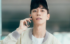 Shin Sung Rok Dijuluki Kuli Beras Usai Pamer Foto Ganteng di Lokasi Syuting Drama 'Perfume'