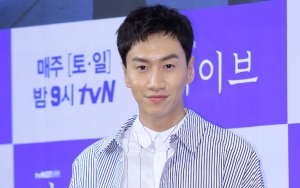 Lee Kwang Soo Malu Lihat Bodi Kekarnya Saat Masih Jadi Model