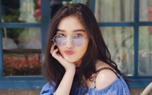 Sering Masuk Akun Gosip Terciduk Berduaan Dengan Mischa Chandrawinata, Ranty Maria: Aneh Banget