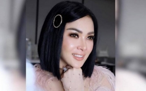 Syahrini Sebut Kaki Gajah Gara-Gara Bengkak, Netter Temukan Kejanggalan Ini