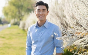 Siwon SuJu Pamer Poster Kampanye di 'My Fellow Citizens', Fans: Caleg Ganteng