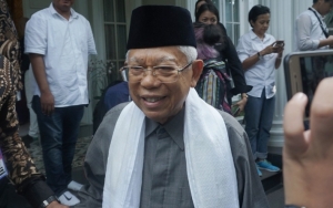 Reaksi Ma'ruf Amin Disapa 'Wakil Presiden' Oleh Pendukung: Jangan Dulu Ya