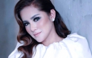 Demi Jadi Caleg, Olla Ramlan Akui 'Korbankan' Anak-Anak