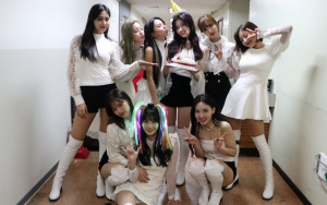 Netter Debatkan Apakah MV 'Fancy' Twice Jiplak Girl Grup Jepang Ini