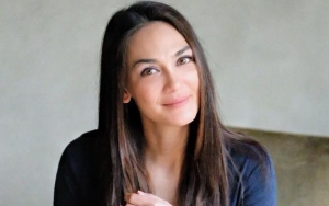  Luna Maya Dipuji Akas Lakukan Pemotretan Meski Jet Lag, Baju 'Kedodoran' Jadi Sorotan