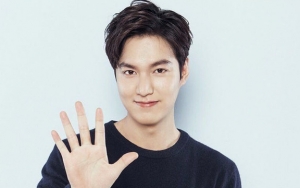 Lee Min Ho Sapa Penggemar di Hari Terakhir Wajib Militer, Netter Ikut Sambut
