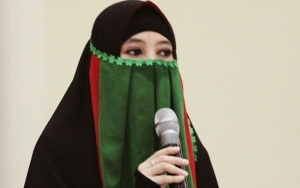 2 Tahun Cantik Bercadar, Peggy Melati Sukma Pamer Foto RS Kanker Dikira Sakit Berbahaya
