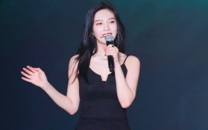 The Fact Music Awards 2019: Joy Malu dan Tutupi Paha di Red Carpet Gara-Gara Dress Terlalu Pendek