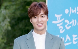 Lee Min Ho Selfie Perdana Usai Wamil, Netter: Senyumnya Bagai Es Teh Manis