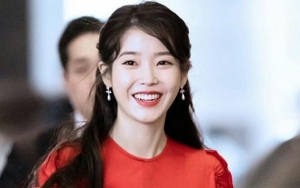Kecantikan IU di Postingan Terbaru Bikin Fans 'Pusing' hingga Dibilang Mirip Anak SMA