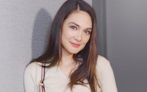  Luna Maya Kocak Nyanyi Lagu Korea, Singlet Ngintip Sebelah Curi Perhatian