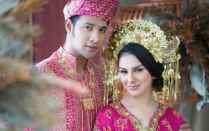 9 Potret Pernikahan Irish Bella-Ammar Zoni, Dihiasi Momen Lucu Naik Andong Hingga Salah Ucap Ijab