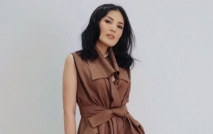 Nindy Pamer Paha Mulus Saat Pakai Seragam SMA, Bikin Khawatir Hingga Diejek Tak Cocok