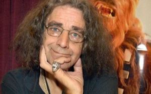 Peter Mayhew Aktor Pemeran Chewbacca di Seri 'Star Wars' Meninggal Dunia