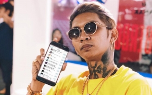 Young Lex Pamer Foto Bareng Billie Eilish 'Saingi' Marion Jola, Netter: Lumayan Editannya