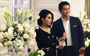 Sepakat Tak Tunda Momongan, Syahrini Minta Doa Biar Bulan Ini 'Mampet'