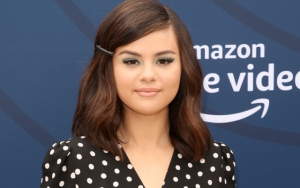 Selena Gomez Rancang Bikini Khusus untuk Tutupi Bekas Operasi Ginjal