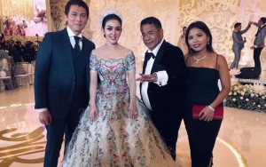 Hotman Paris Minta Maaf Datang Telat ke Dinner Silaturahmi Syahrini, Akui Takut Di-Unfollow Lagi
