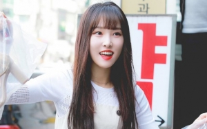 Yuju G-Friend Paksakan Diri Makan Durian, Deskripsinya Bikin Ngakak
