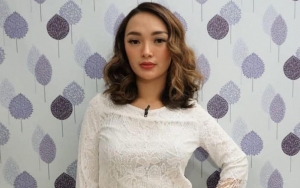 Zaskia Gotik Nyawer Kumpulan Pria, Netter: Nggak Masalah Asal Bukan Ayu Ting Ting dan Syahrini