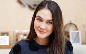  Luna Maya Syar'i Di Tanah Suci, Ucapan Selamat Puasa Banjir Komentar