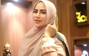 Cinta Penelope Berhijab Usai 'Ditampar' Ustadz Abdul Somad, Nasib Diramal Memburuk Karena Kanker