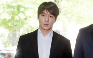 Choi Jong Hoon Dihujat Gara-Gara Terlihat Pede dan Santai Saat Tiba di Pengadilan
