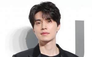 Wajah Ganteng Lee Dong Wook di Event Chanel Dipuji Habis-Habisan