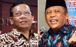 Mahfud MD Soal Status Tersangka Eggi Sudjana: Pasti Bukan Karena Bilang People Power