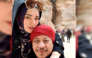 Dibully Bohong, Istri Soleha Opick Pamer Momen Haru Terima Rambut Nabi di Turki