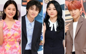 Imutnya Yeri, B.I, Park Woojin dan Kang Mina Bawa Boneka di Jumpa Pers 'LOTJ'