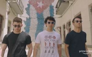 Trailer Perdana Film Dokumenter 'Chasing Happiness' Tampilkan Masa Kecil Jonas Brothers