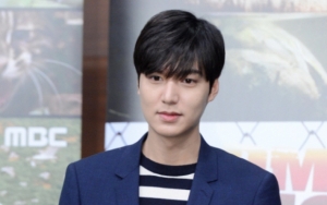 Lucunya Lee Min Ho Nyetir Sambil Usilin Orang Bikin Fans Gemas