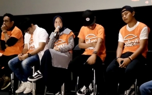  Nissa Sabyan Berlinang Air Mata Tonton Trailer Film 'Sabyan Menjemput Mimpi'