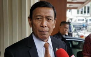 Wiranto Minta Aparat Pakai Pentungan Amankan KPU: Simpan Saja Senapannya