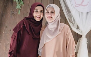 Laudya Cynthia Bella Cuci Kaki Mamanya Demi Selesaikan Konflik Bareng Sang Ibu