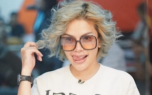  Nikita Mirzani Pamer Paha Seksi dan Mulus, Beri Reaksi Tak Terduga Saat Disebut Wanita Murahan 