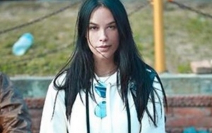  Sophia Latjuba Ungkap Kekagumannya Pada Anjing, Seperti Apa?