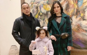 Ardi Bakrie Tidur Bareng Si Putri Sulung, Nia Ramadhani Malah Kena Protes Tak Tutupi Paha Mikhayla