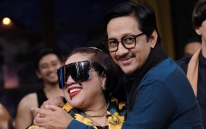 Momen Andre Taulany Comeback di 'Ini Talkshow', Nunung Beri Pelukan Hingga Sule Cuma Bisa Senyum