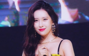 Sunmi Dibikin Keki oleh Penonton yang Tinggalkan Tempat Saat Dirinya Tampil