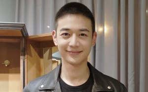 Minho SHINee Rampungkan Pelatihan Dasar Militer, Sempat Peluk dan Sujud di Depan Ibu