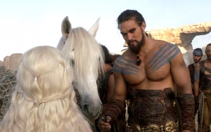 Jason Momoa Ngamuk dan Tantang Jon Snow Berkelahi Usai Tonton Episode Final 'Game of Thrones' 